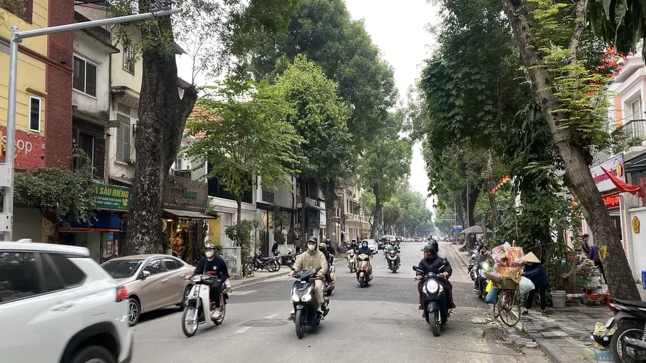 توقعات حالة الطقس المتباينة بين الأيام المشمسة والسحب الكثيفة في جنوب فيتنام